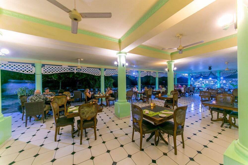 Palm Beach Hotel Grand Anse  Exterior foto