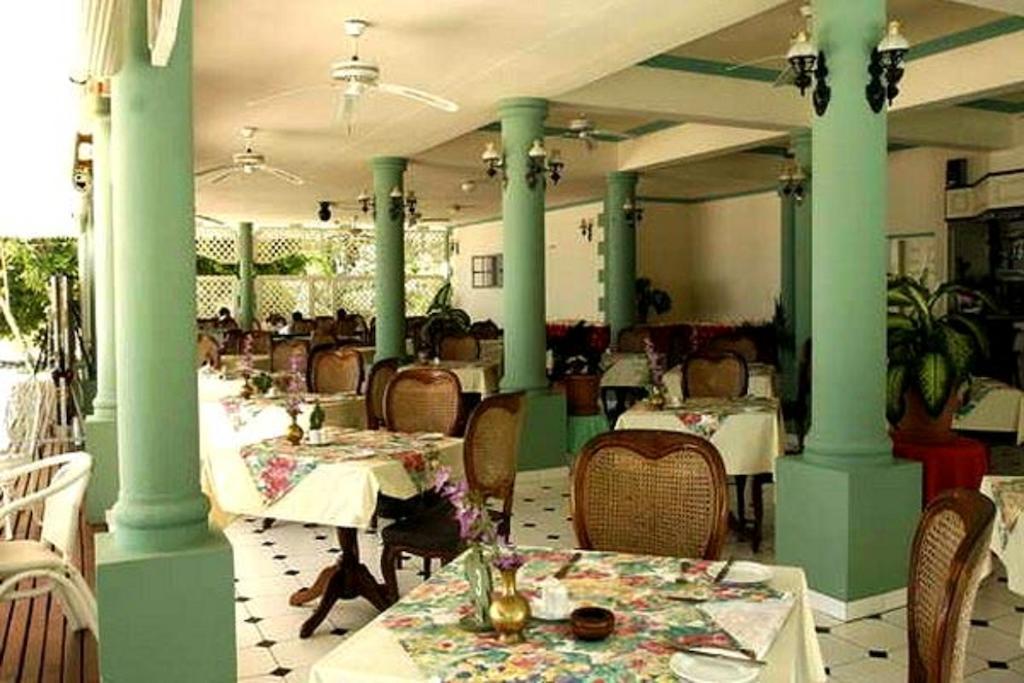 Palm Beach Hotel Grand Anse  Exterior foto